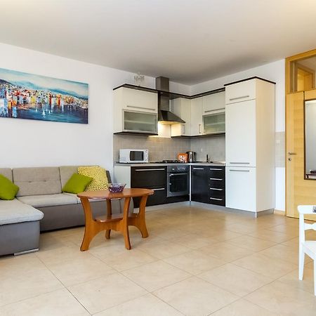 Maru Apartments Novalja Luaran gambar