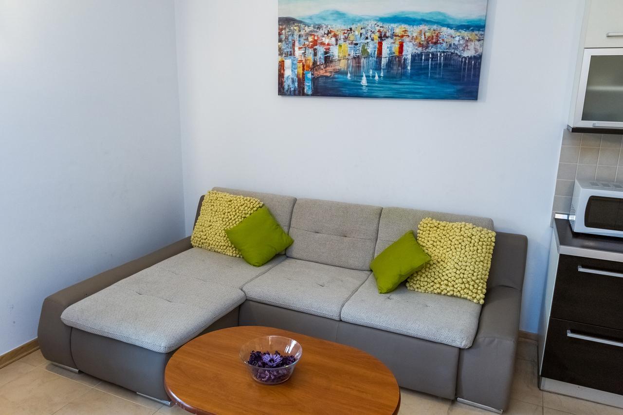Maru Apartments Novalja Luaran gambar