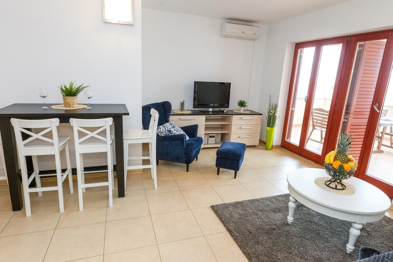 Maru Apartments Novalja Luaran gambar